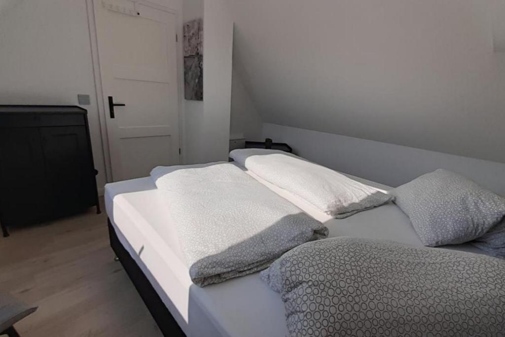 Fh Magnolia Fuer 12 Pers. Mit Terrasse + Dachterasse Villa Born Exteriör bild