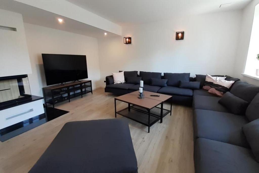 Fh Magnolia Fuer 12 Pers. Mit Terrasse + Dachterasse Villa Born Exteriör bild